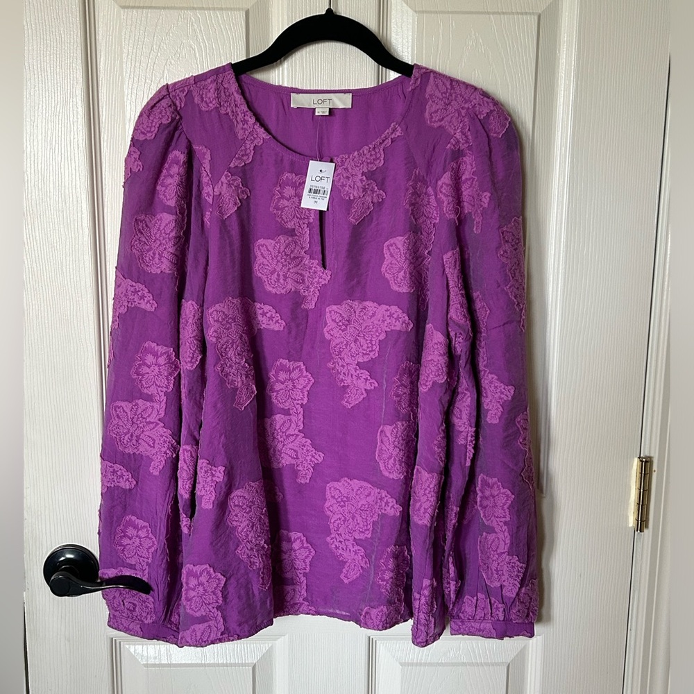 LOFT Longer Length Purple Floral Top 🆕